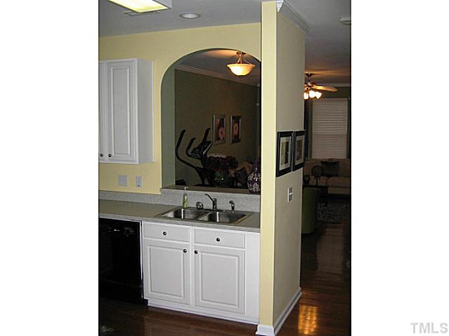 5328 Silver Moon Lane Raleigh, NC 27606 - Photo 8 of 25 Gallery Image 8