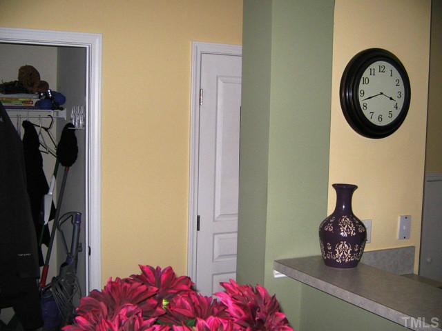 5328 Silver Moon Lane Raleigh, NC 27606 - Photo 9 of 25 Gallery Image 9