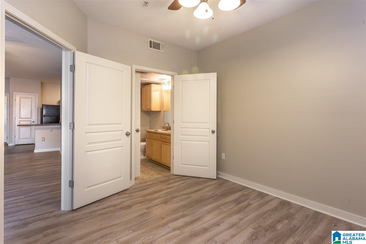 401 20th Street South, Unit 413 Birmingham, AL 35233 - Photo 10 of 21