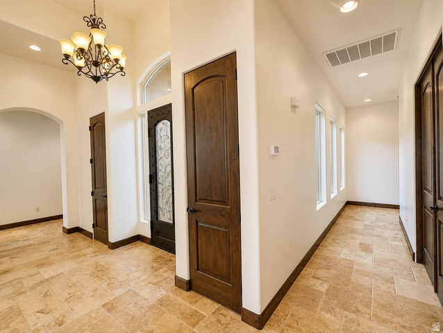 372 South Leoni Way Washington, UT 84780 - Photo 11 of 48