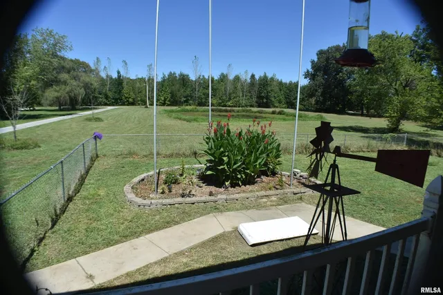 $200,000 | 2210 East Cleveland Street, West Frankfort, IL 62896