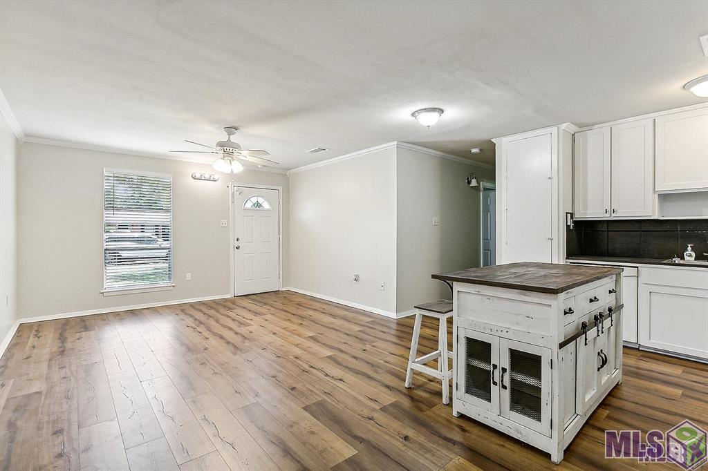 10689 Rhus Fringe Drive Baton Rouge, LA 70816 - Photo 4 of 15 Living room