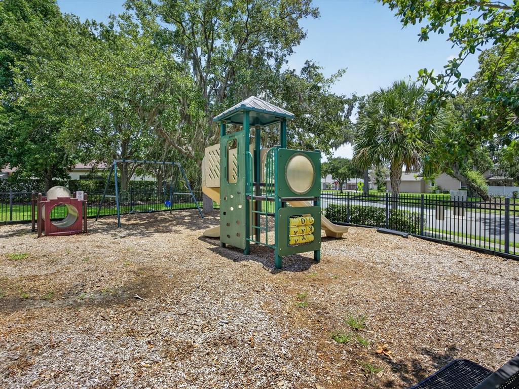 2275 Rambling Oaks Way Kissimmee, FL 34746 - Photo 44 of 51
