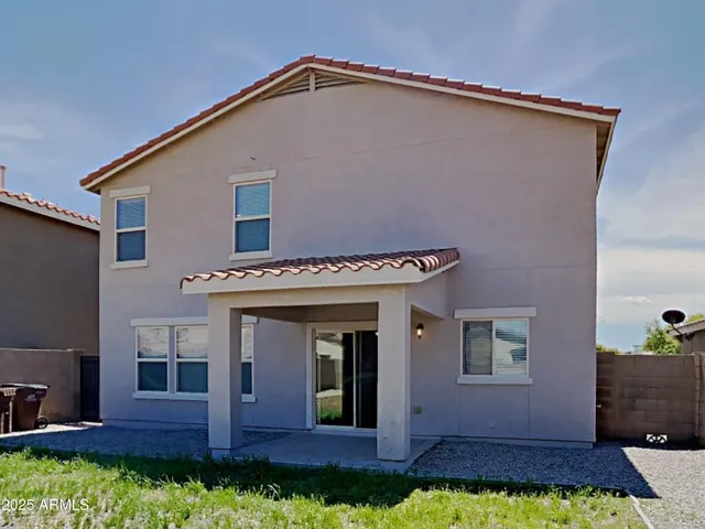 $1,915 | 1070 East Kelsi Avenue, San Tan Valley, AZ 85140