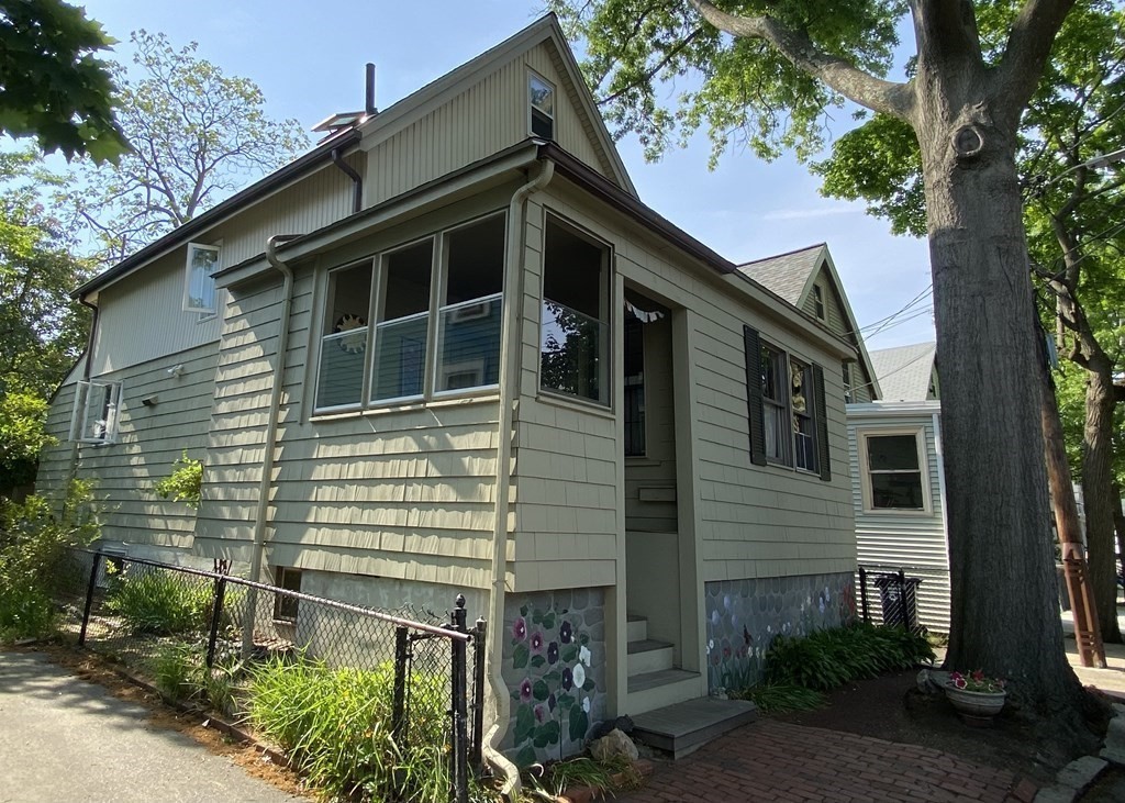 18 Harrington Road Cambridge, MA 02140 - Photo 1 of 27 Gallery Image 1