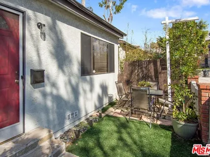 $3,000 | 535 Venice Way, Venice, CA 90291