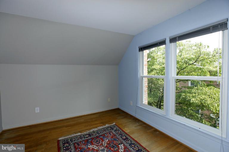 7701 Sebago Road Bethesda, MD 20817 - Photo 6 of 30 Bedroom (Master)