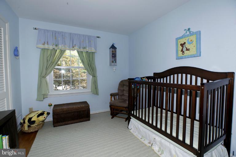 7701 Sebago Road Bethesda, MD 20817 - Photo 8 of 30 Bedroom