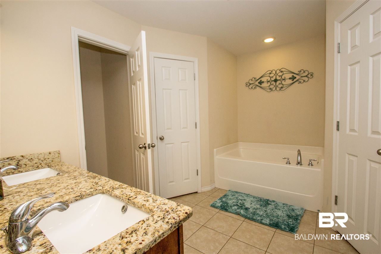 35241 Baldwin Avenue Stapleton, AL 36578 - Photo 14 of 32