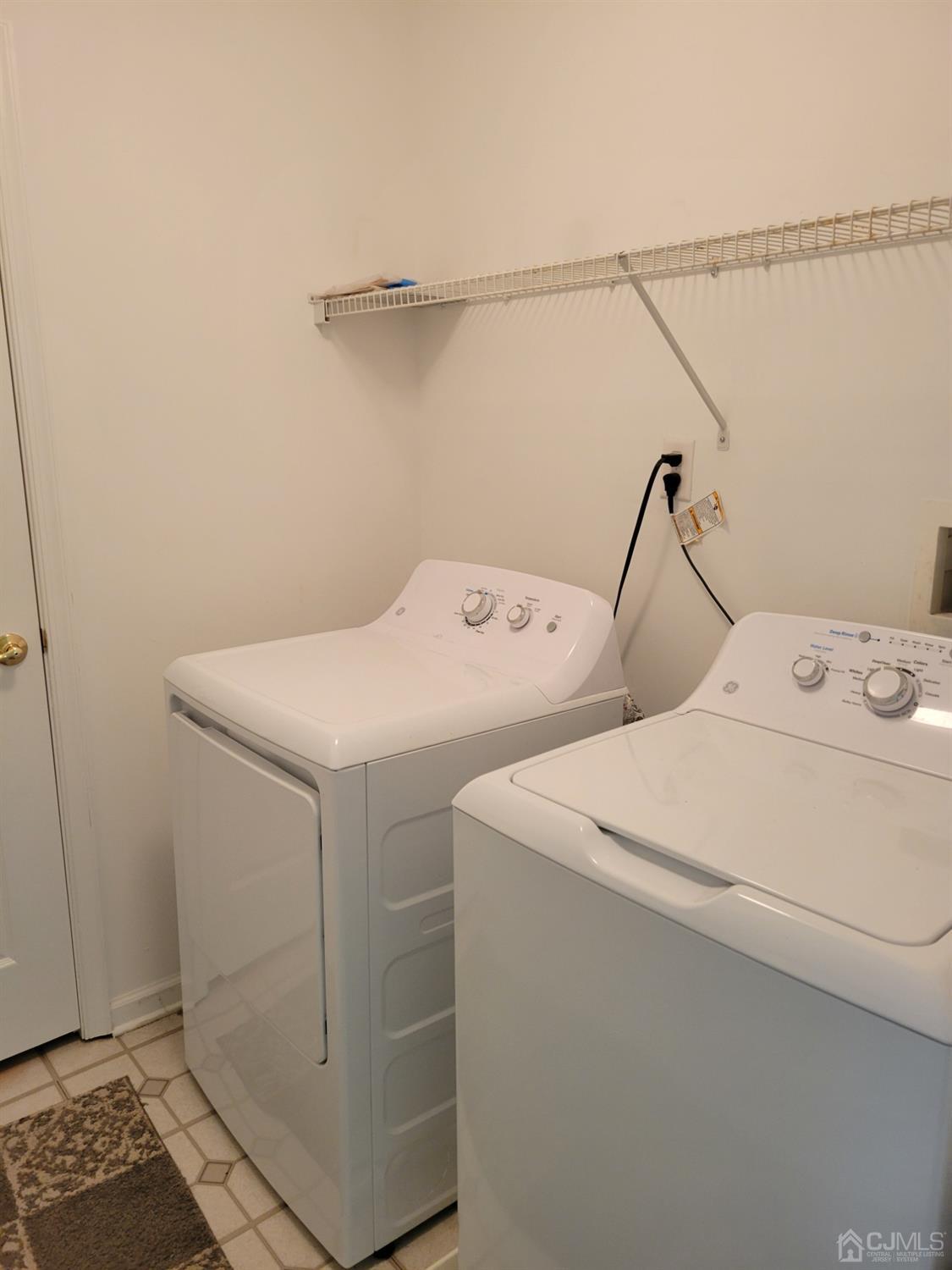 350 Hawthorne Road North Brunswick, NJ 08902 - Photo 21 of 29 Gallery Image 21