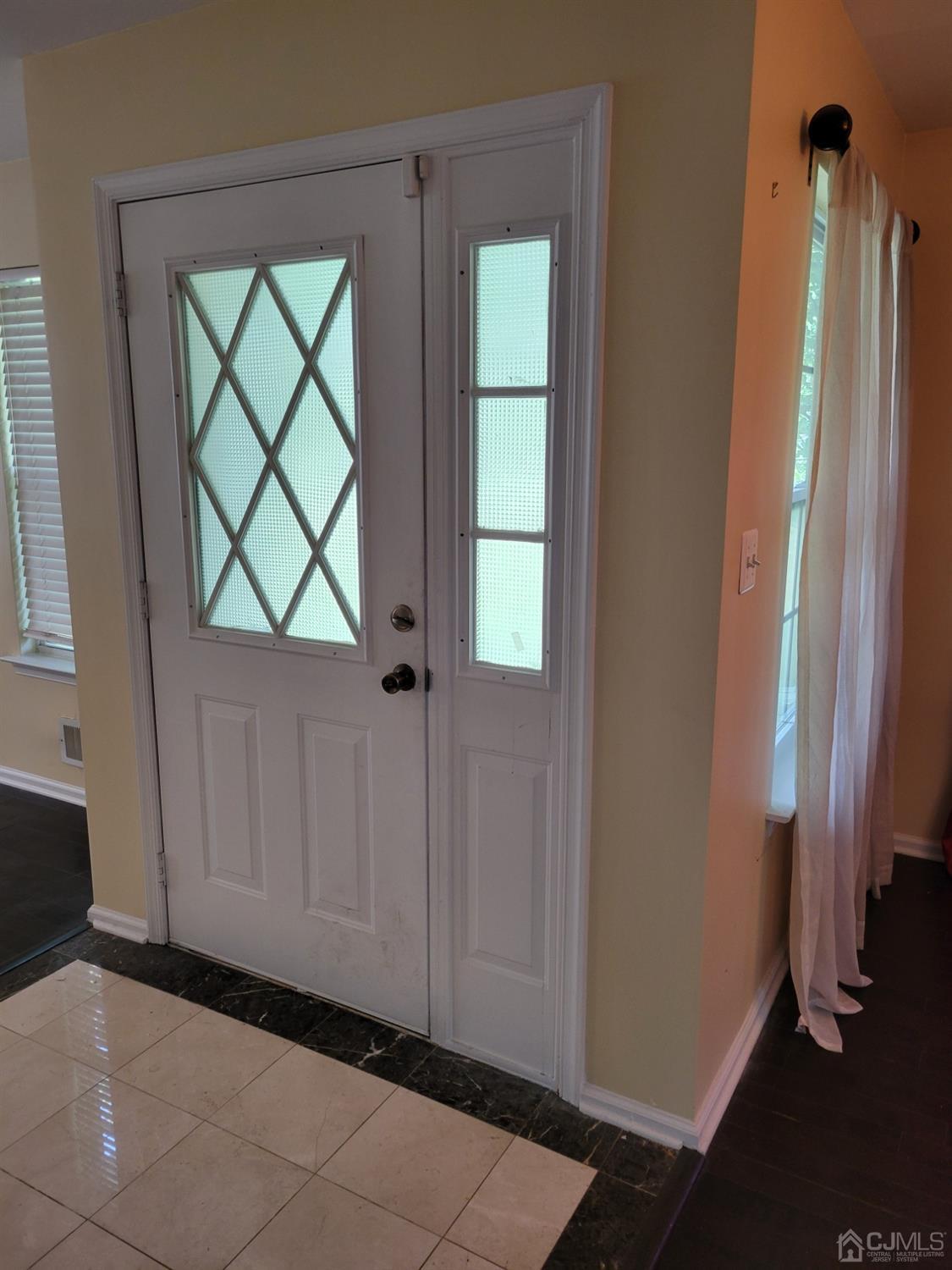350 Hawthorne Road North Brunswick, NJ 08902 - Photo 3 of 29 Gallery Image 3