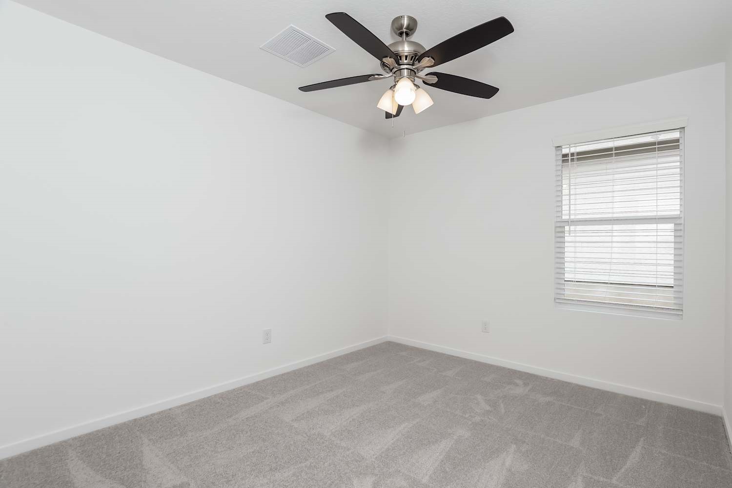 14411 Jenson Creek San Antonio, TX 78245 - Photo 16 of 17