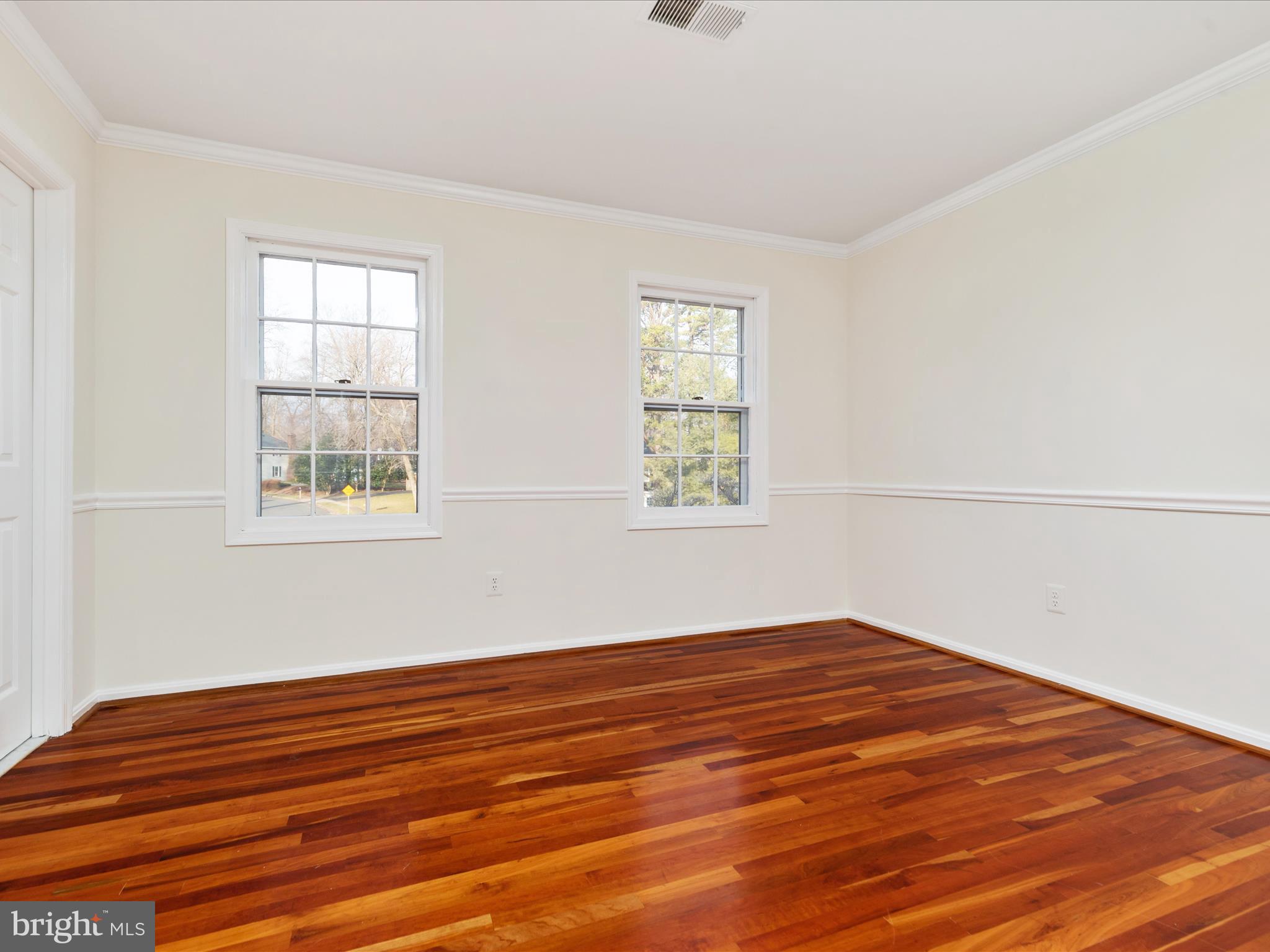 11922 Blue Spruce Road Reston, VA 20191 - Photo 26 of 65 Primary Bedroom sitting area