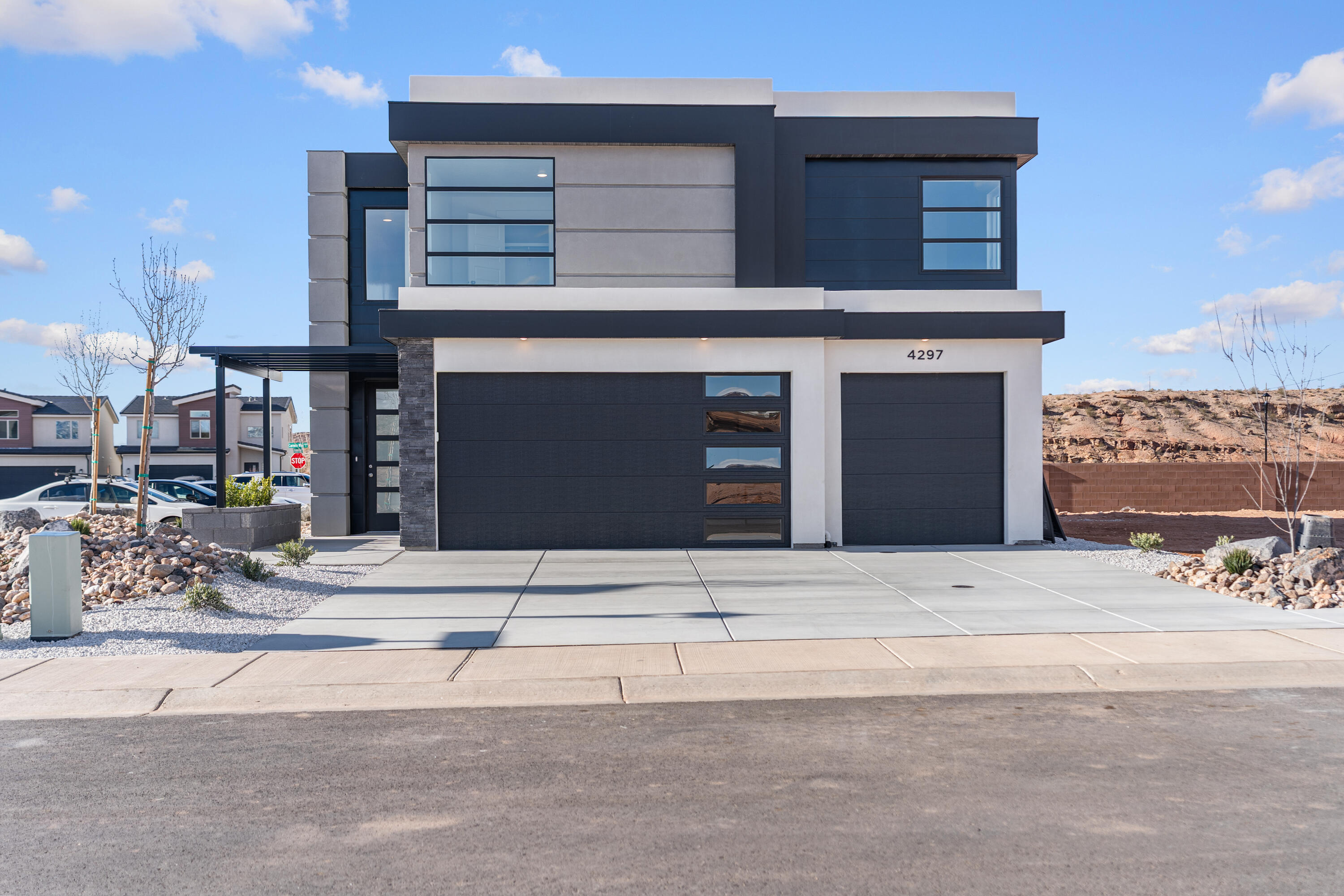 318 Desert Reflection Street St. George, UT 84790 - Photo 7 of 34 DSC02449