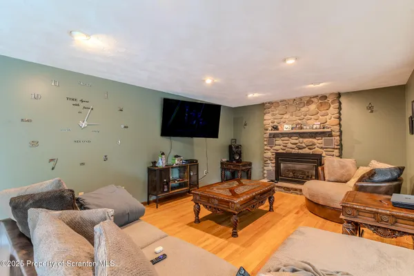 $385,000 | 122 Reliance Drive, Wilkes Barre, PA 18702