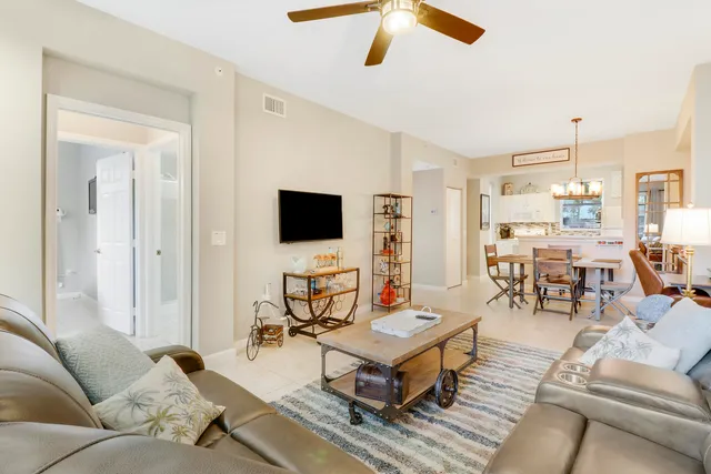 $4,000 | 1116 University Boulevard, Unit 14, Jupiter, FL 33458