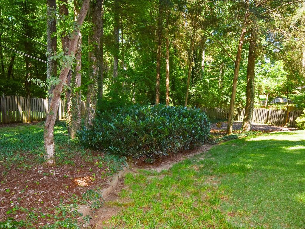 4017 Preswick Court High Point, NC 27265 - Photo 35 of 36