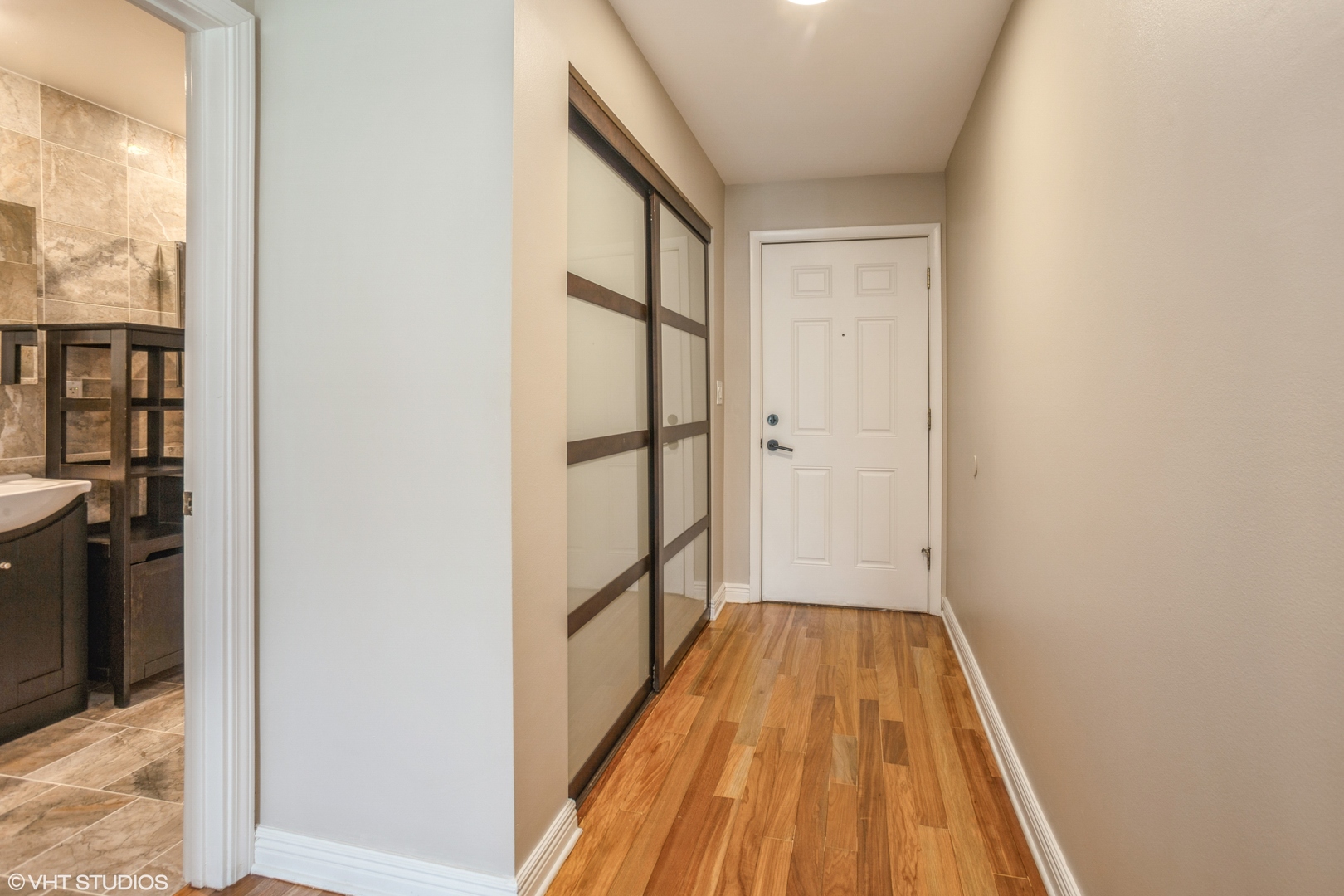 850 South Lorraine Road, Unit 2G Wheaton, IL 60189 - Photo 4 of 20