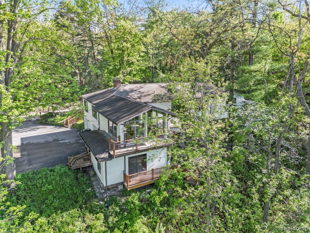 971 Dutton Road Rochester Hills, MI 48306 - Photo 1 of 51