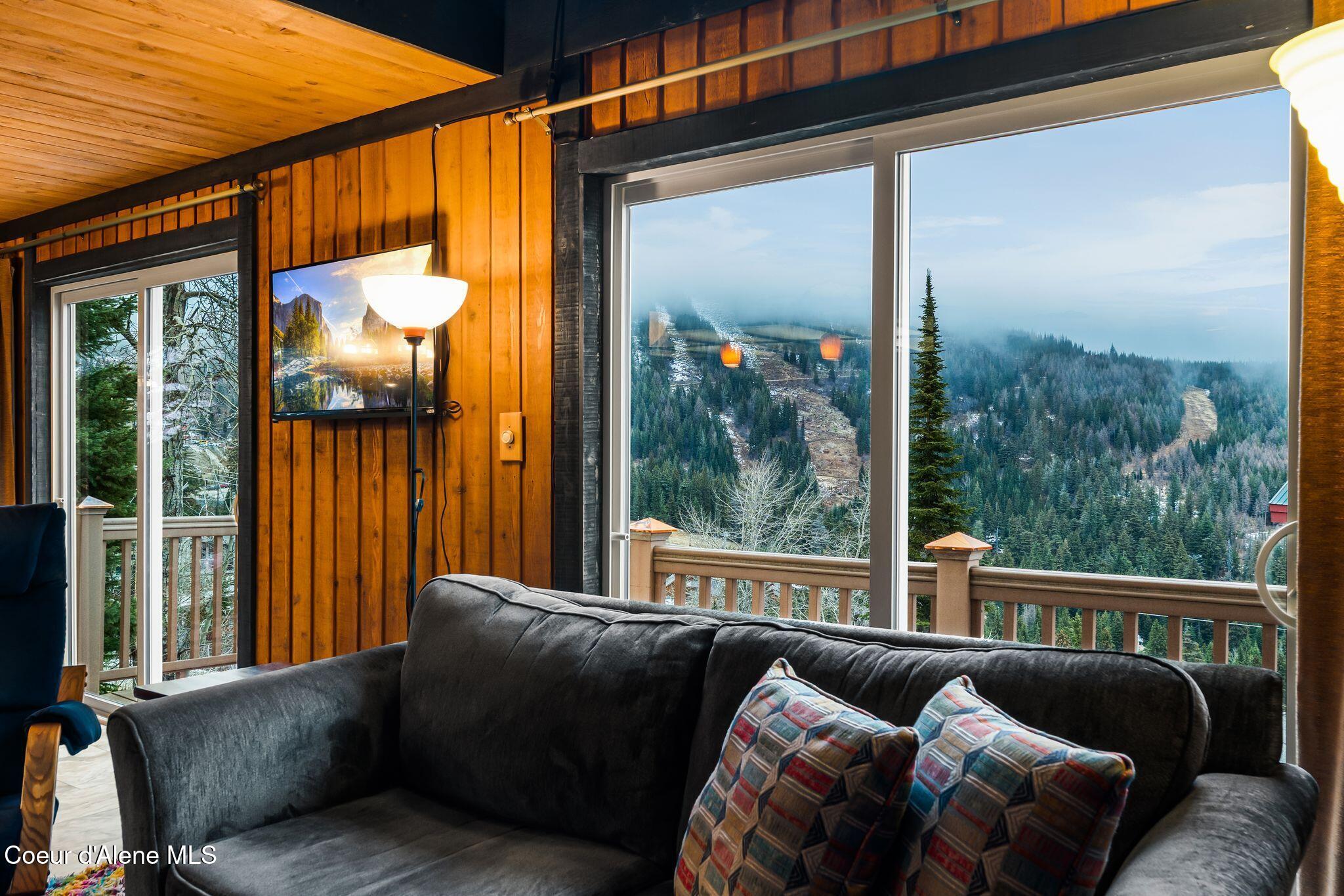 376 Parallel Run Sandpoint, ID 83864 - Photo 3 of 52 6_A7407413