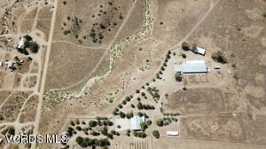 231 Castro Canyon Road Maricopa, CA 93252 - Photo 3 of 22 image