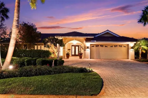 $2,450,000 | 2080 Hawaii Avenue Northeast, St. Petersburg, FL 33703