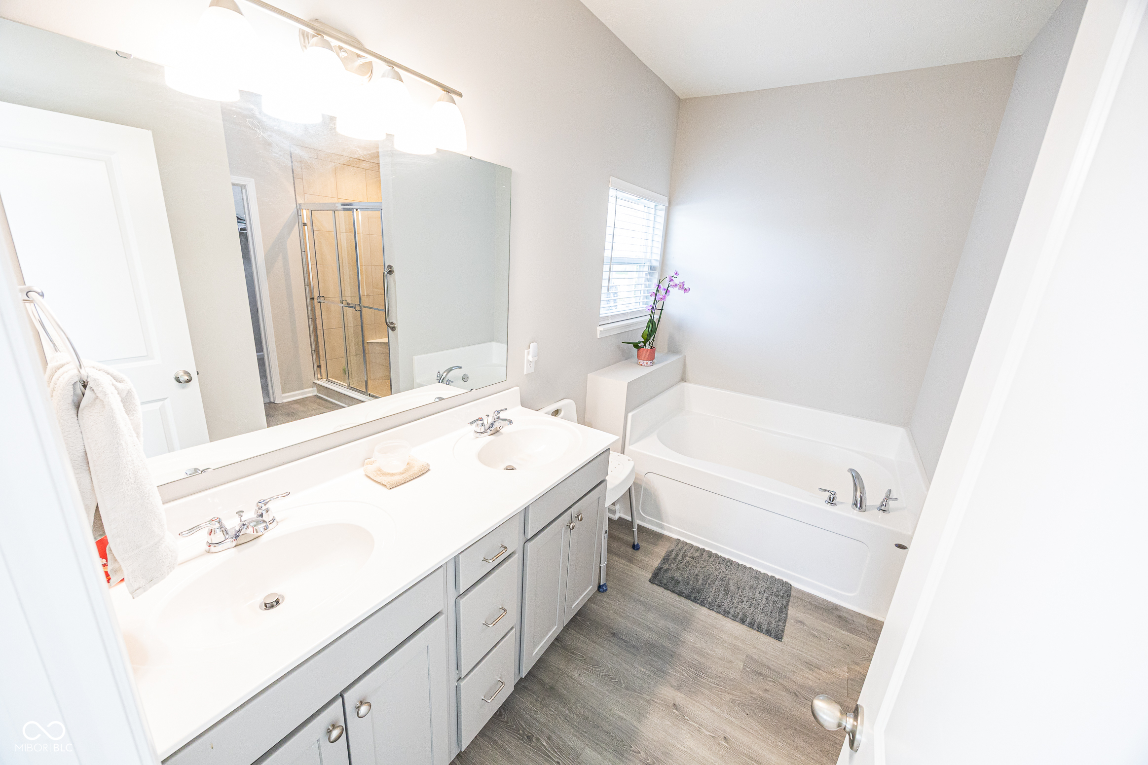 8822 Rowling Way Indianapolis, IN 46239 - Photo 33 of 44