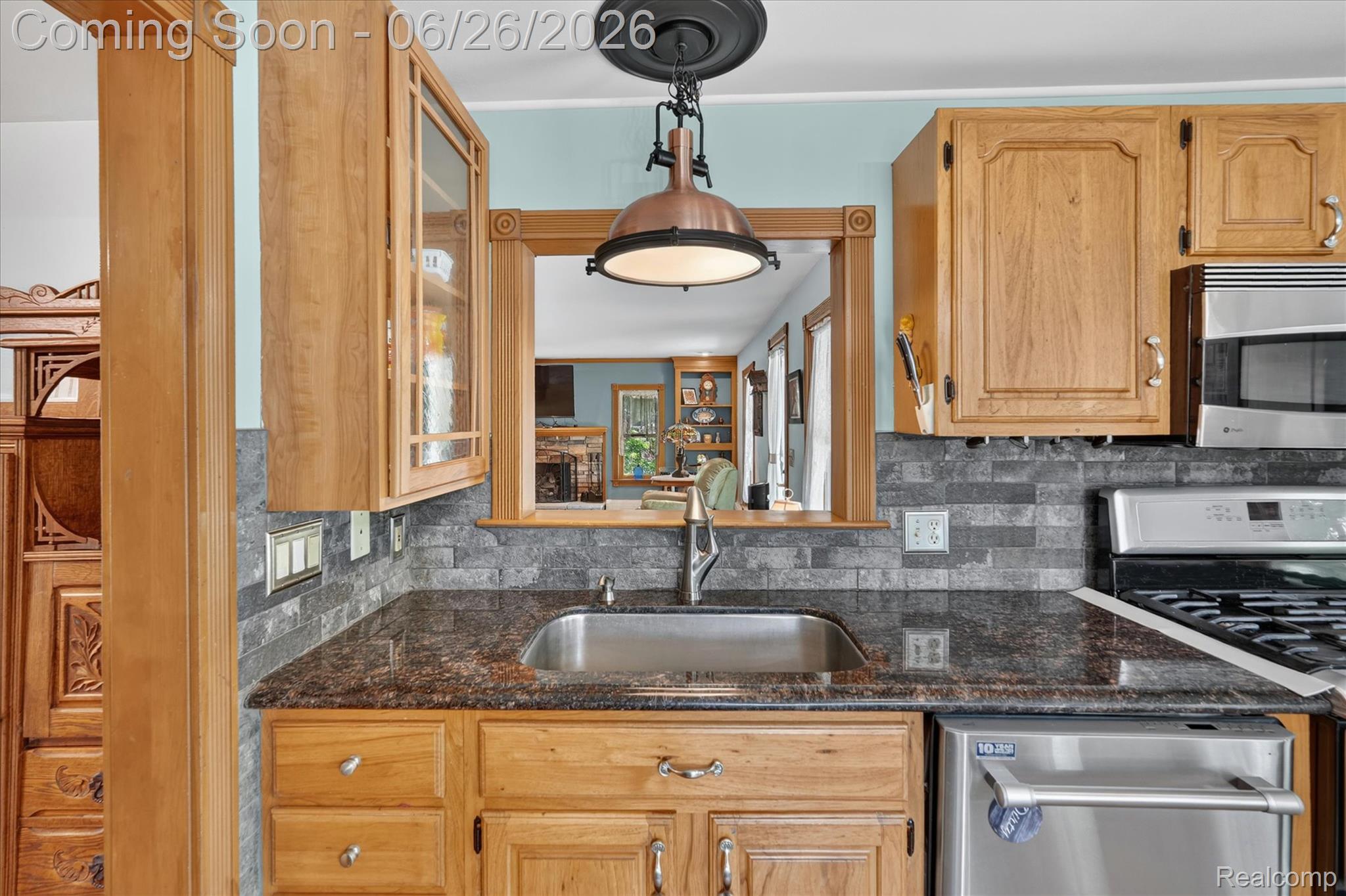 31620 West 11 Mile Road Farmington, MI 48334 - Photo 17 of 70