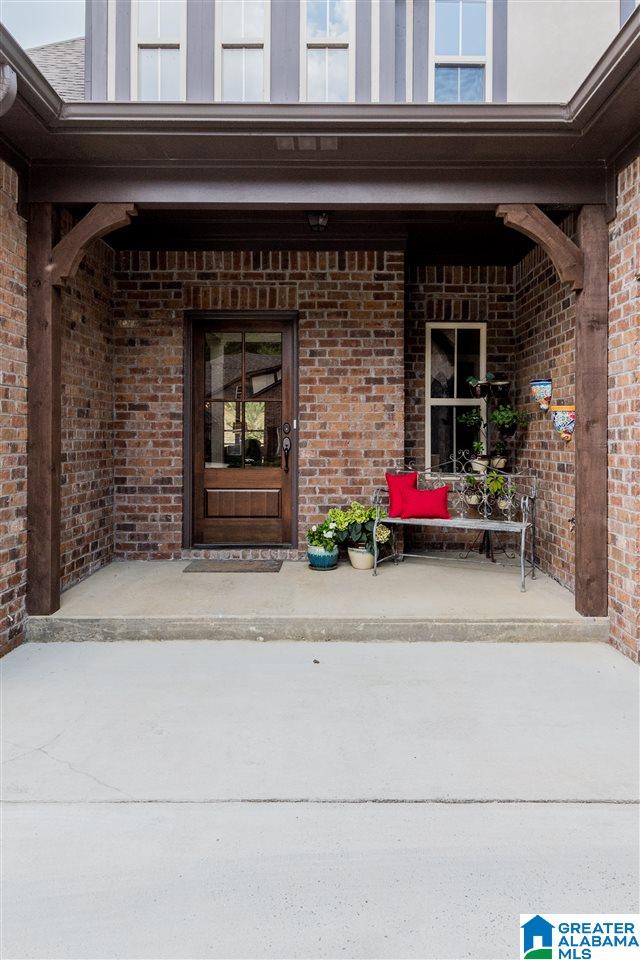 381 Strathaven Drive Pelham, AL 35124 - Photo 3 of 39