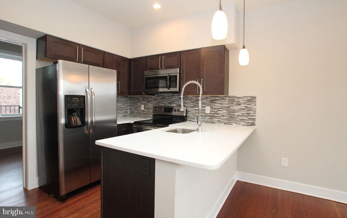 400 South 45th Street, Unit 0D Philadelphia, PA 19104 - Photo 5 of 11