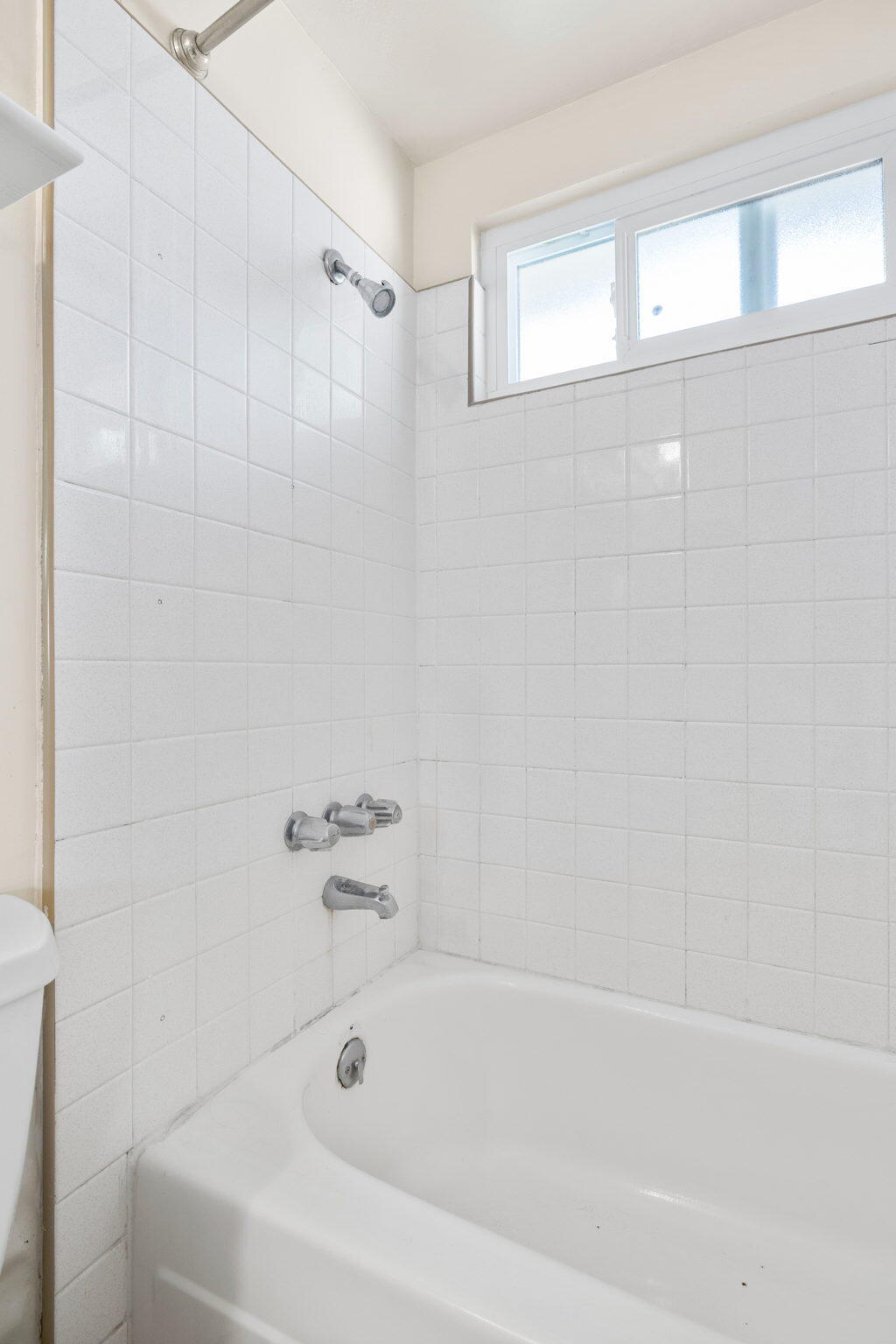 55 Sunset Street Oak View, CA 93022 - Photo 27 of 38 25 55Sunset-25