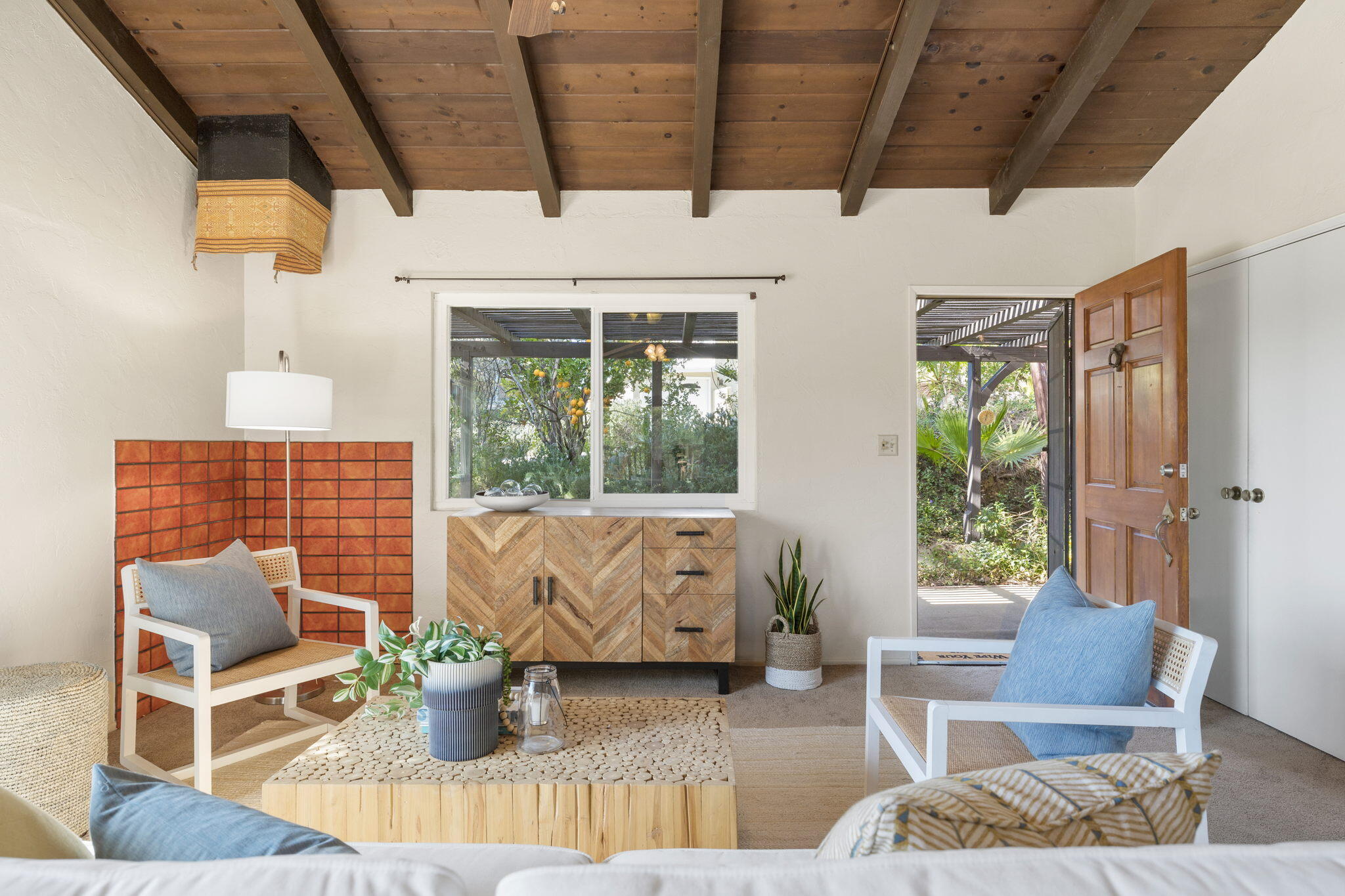 55 Sunset Street Oak View, CA 93022 - Photo 9 of 38 7 55Sunset-7