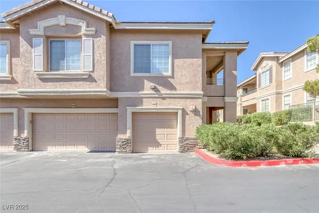 $1,731 | 9901 Trailwood Drive, Unit 2006, Las Vegas, NV 89134