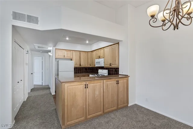 $1,731 | 9901 Trailwood Drive, Unit 2006, Las Vegas, NV 89134