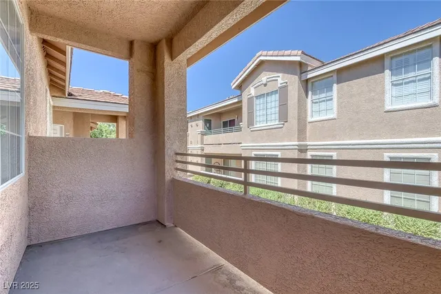 $1,731 | 9901 Trailwood Drive, Unit 2006, Las Vegas, NV 89134