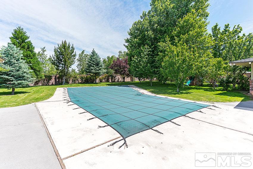 375 Chevy Chase Street Reno, NV 89509 - Photo 23 of 25 a view of a backyard with green space