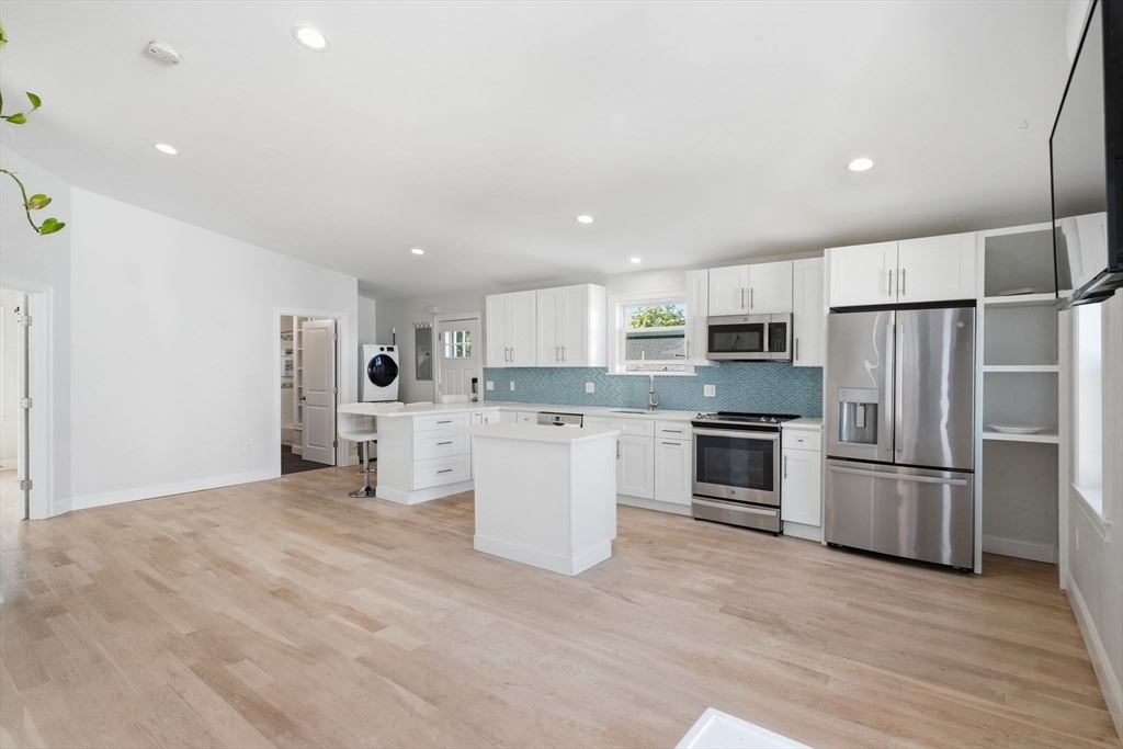 34 Underhill Street, Unit 4 Winthrop, MA 02152 - Photo 1 of 17