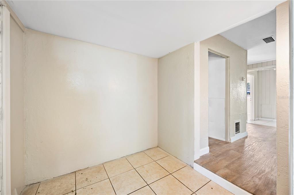 3221 Crutchfield Road Lakeland, FL 33805 - Photo 19 of 49 a view of an empty room