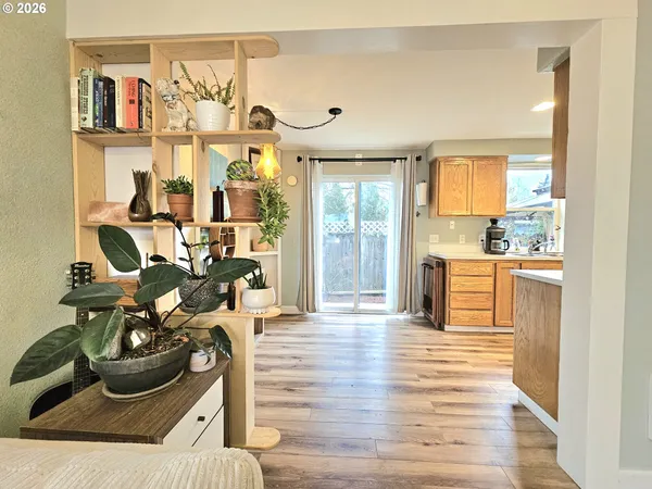 $333,000 | 4467 Fergus Avenue, Eugene, OR 97402