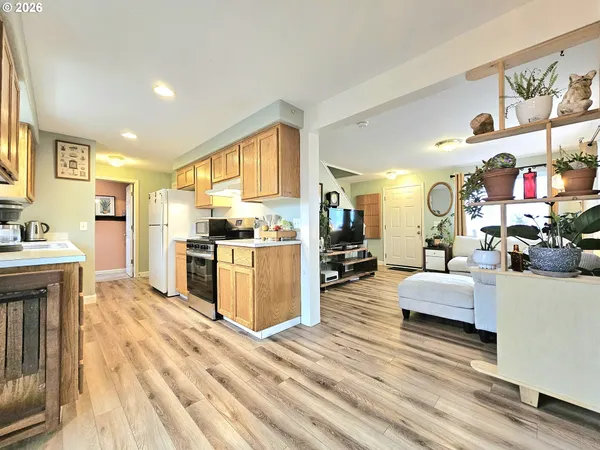 $333,000 | 4467 Fergus Avenue, Eugene, OR 97402