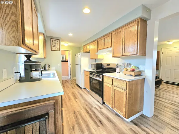 $333,000 | 4467 Fergus Avenue, Eugene, OR 97402