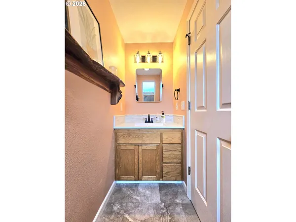 $333,000 | 4467 Fergus Avenue, Eugene, OR 97402