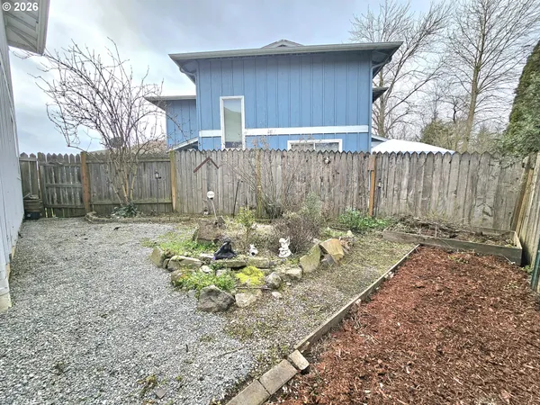 $333,000 | 4467 Fergus Avenue, Eugene, OR 97402