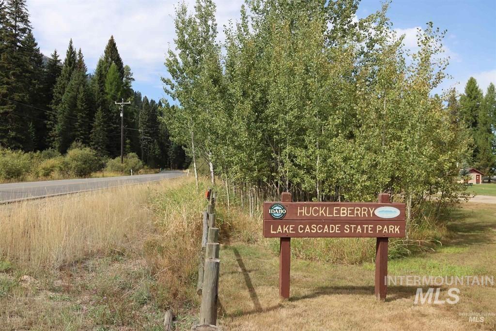 2325 West Mountain Road Donnelly, ID 83615 - Photo 3 of 16