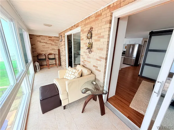 $525,000 | 31 North Shore Drive, Hamburg, NY 14219
