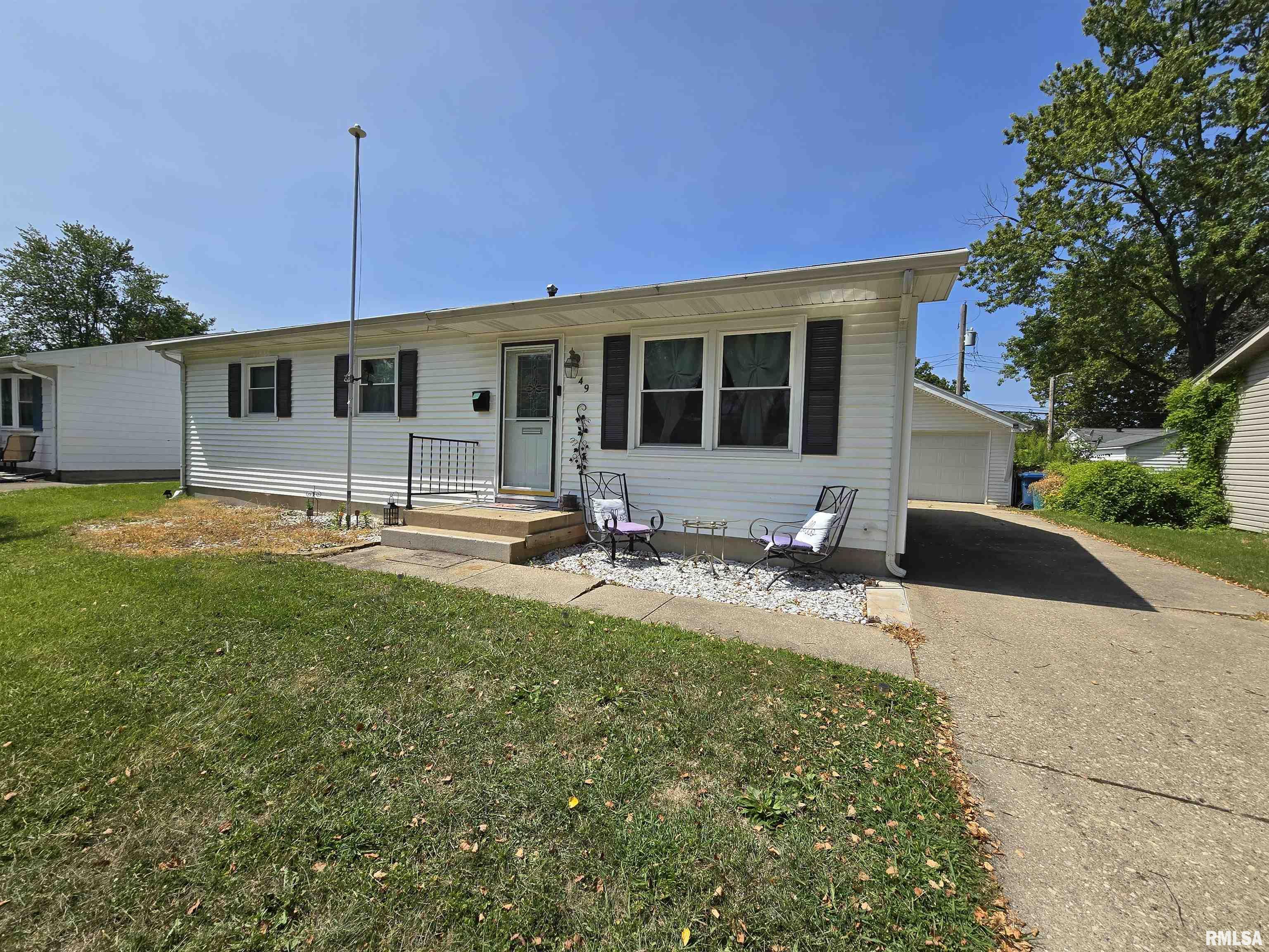 49 Friars Lane Springfield, IL 62704 - Photo 1 of 36