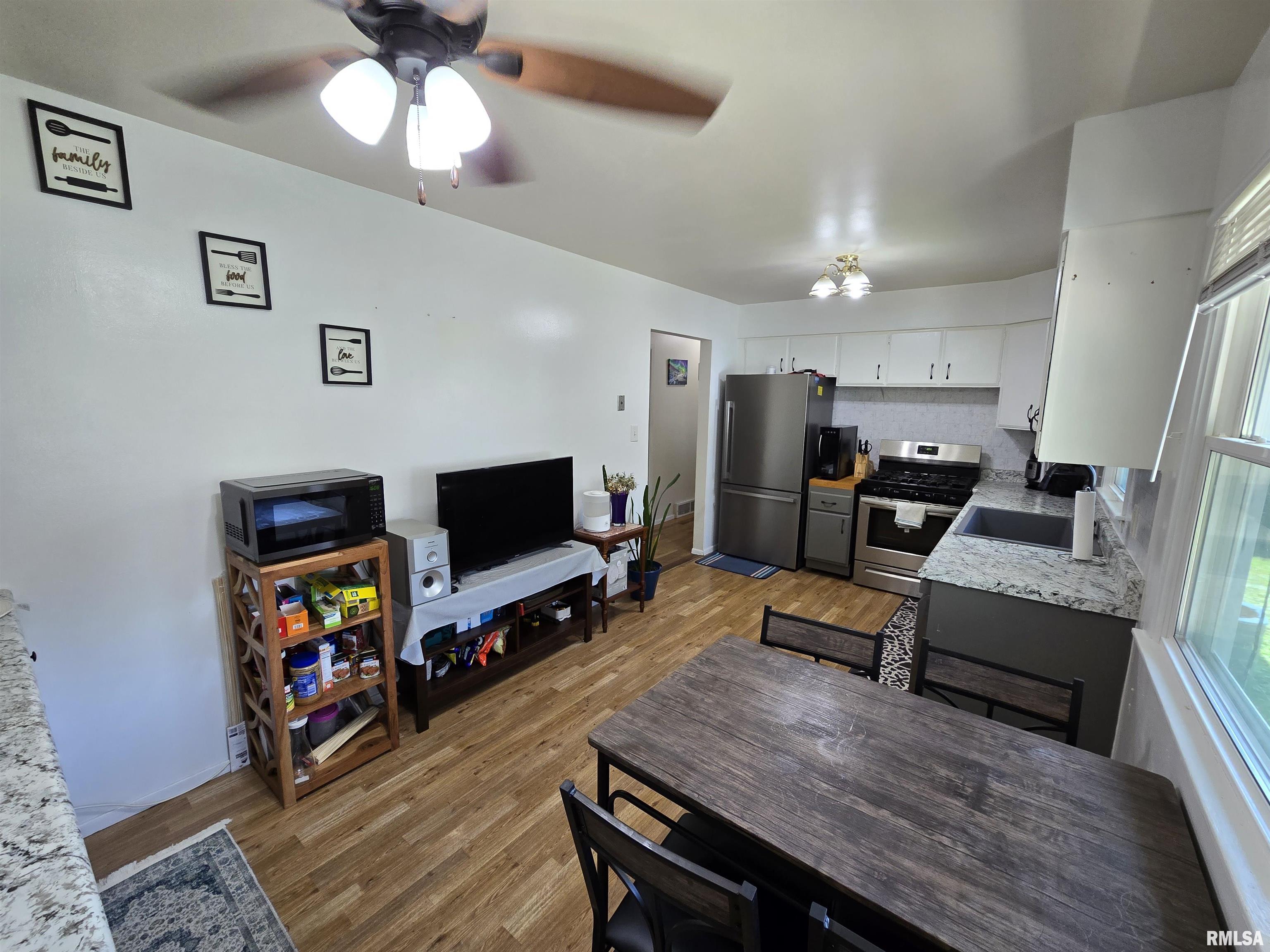49 Friars Lane Springfield, IL 62704 - Photo 21 of 36