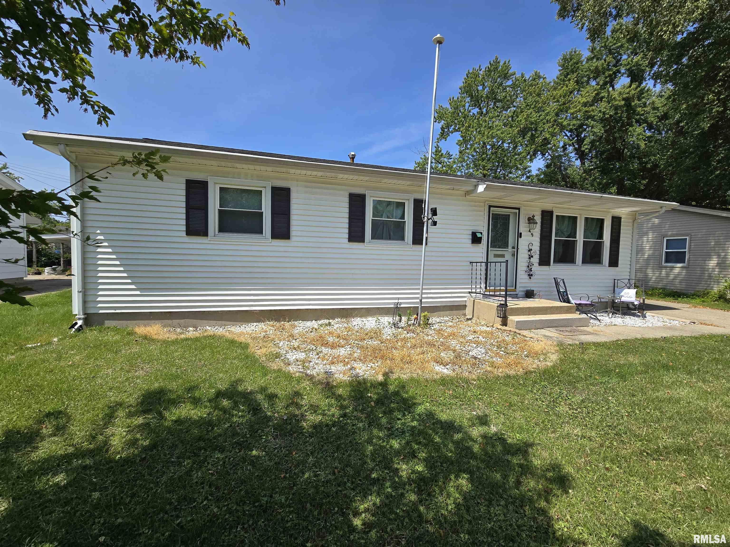 49 Friars Lane Springfield, IL 62704 - Photo 3 of 36