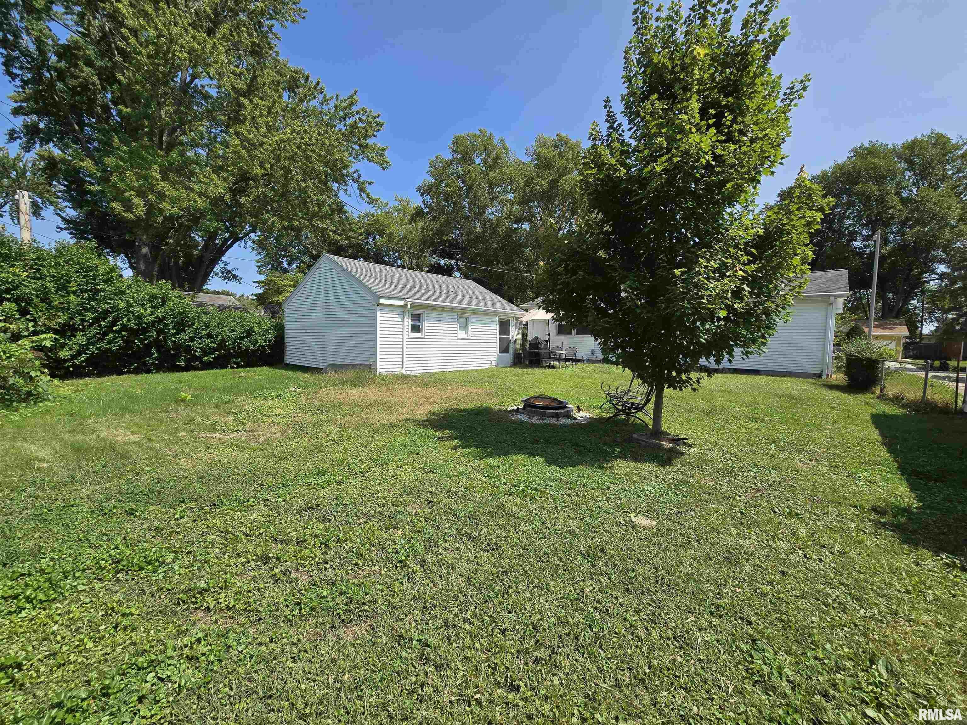 49 Friars Lane Springfield, IL 62704 - Photo 33 of 36