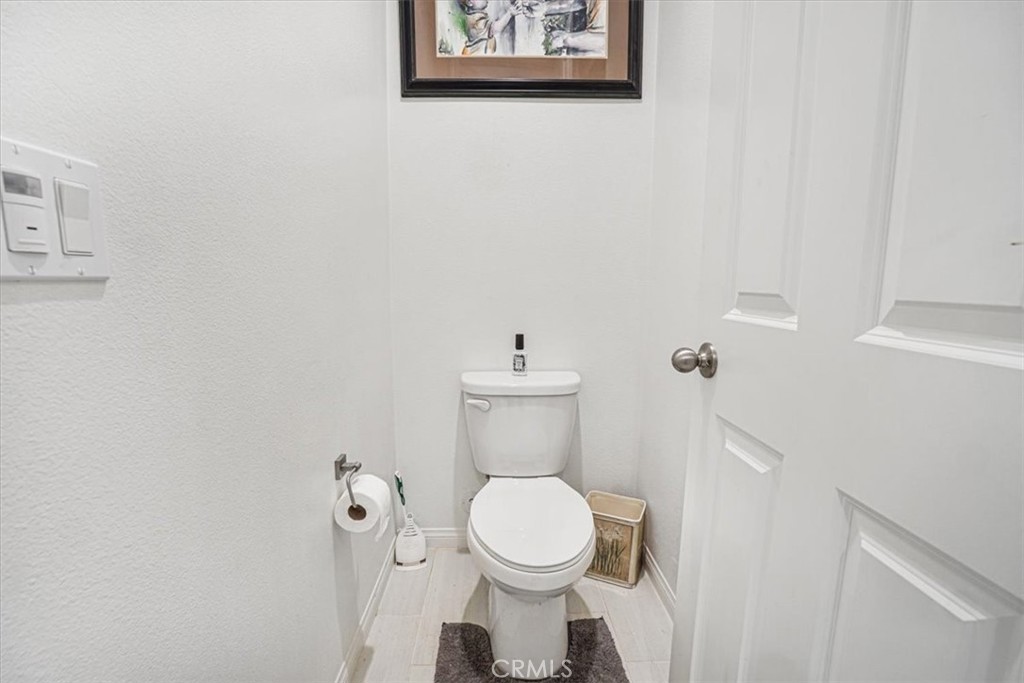 32359 Peters Street Menifee, CA 92584 - Photo 40 of 53 Master ensuite